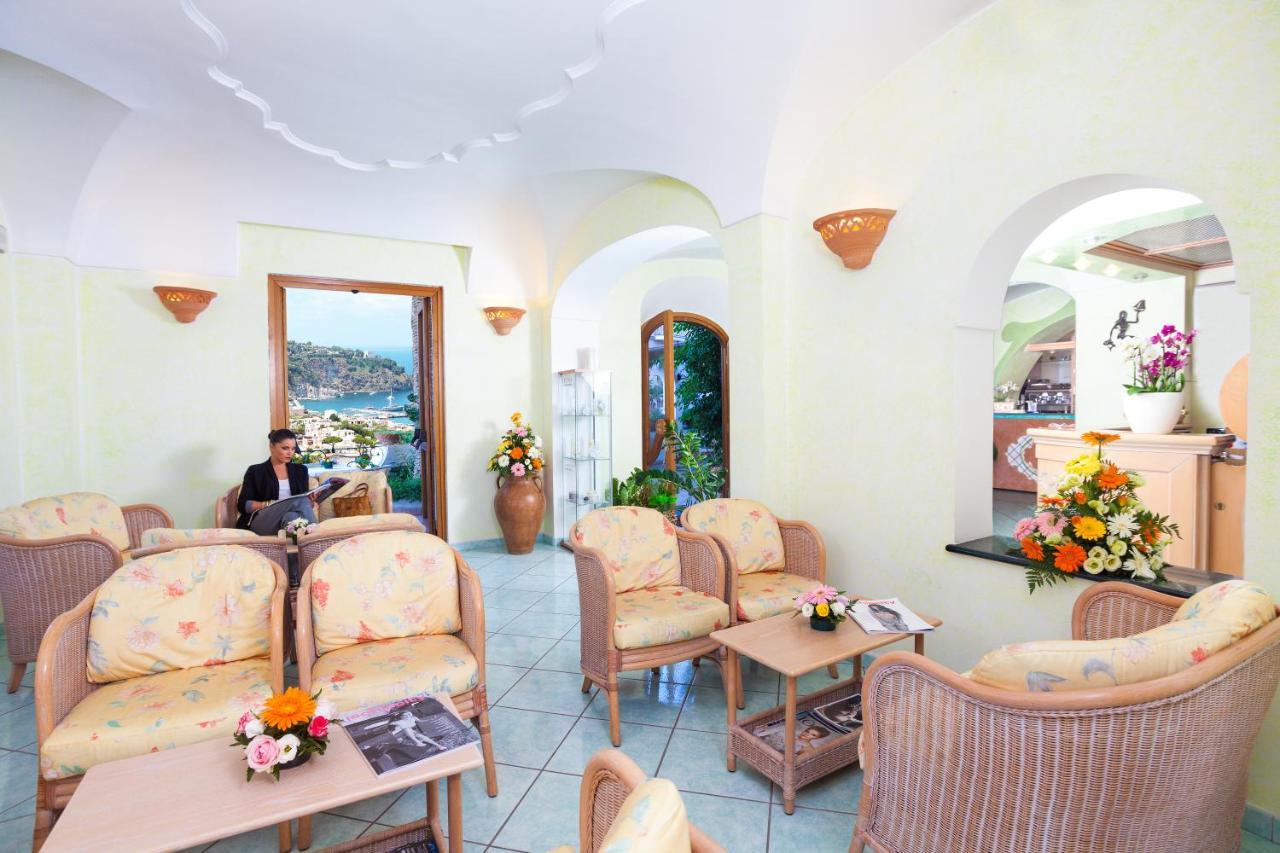 Hotel Villa Sirena - Thermae & Spa Isquia Exterior foto