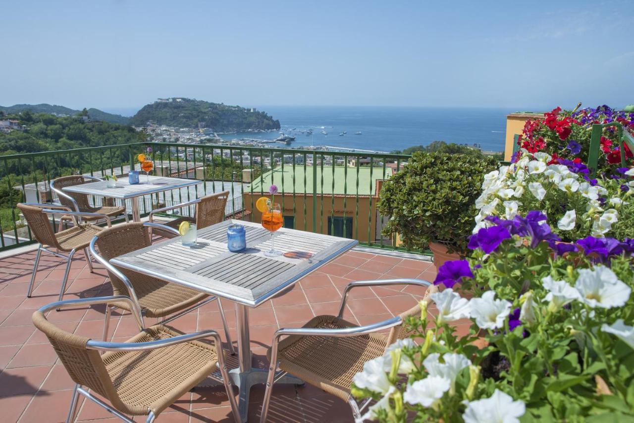 Hotel Villa Sirena - Thermae & Spa Isquia Exterior foto